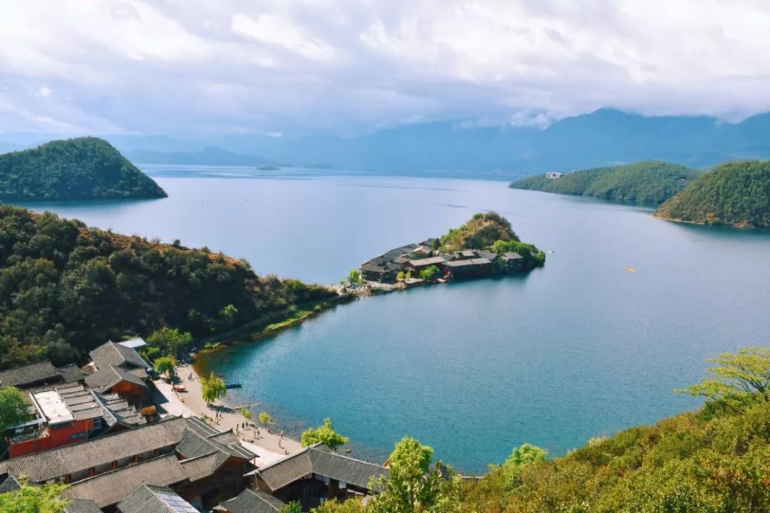 不到里格半島，不算來過瀘沽湖！  麗江傳媒公司